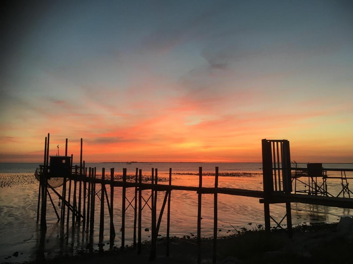 Un Banc Au Soleil Bed & Breakfast Marsilly  Luaran gambar